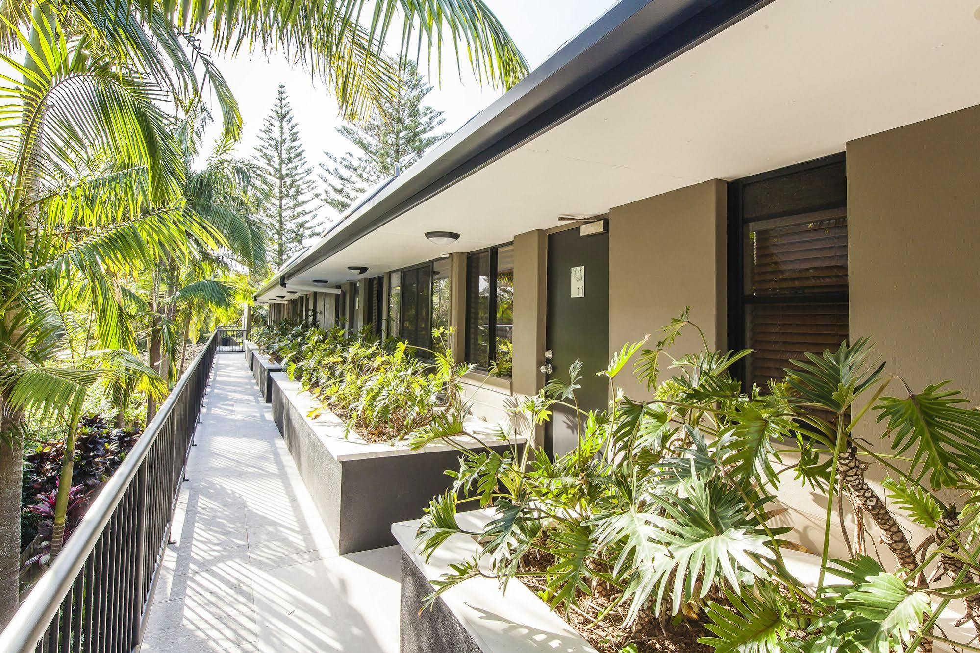 Julians Apartments Byron Bay Exterior photo